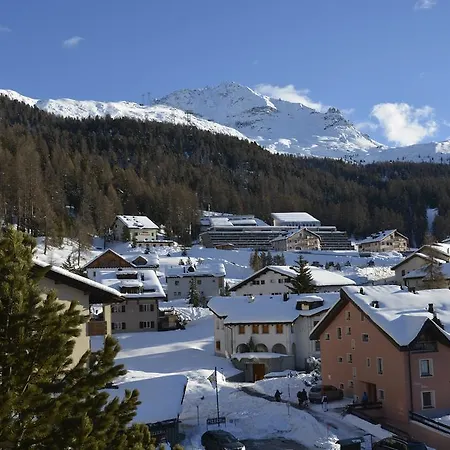 Chesa Guardaval Apartment Surlej