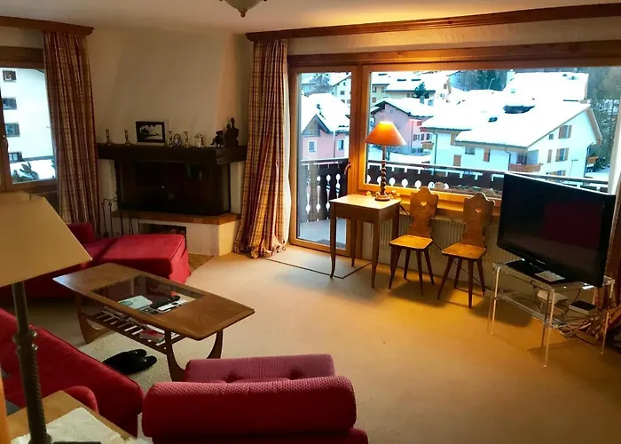 Chesa Guardaval * Surlej