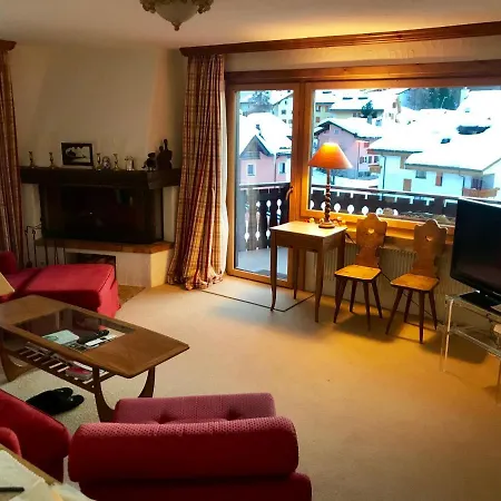 Chesa Guardaval * Surlej