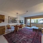 Chesa Guardaval Apartment