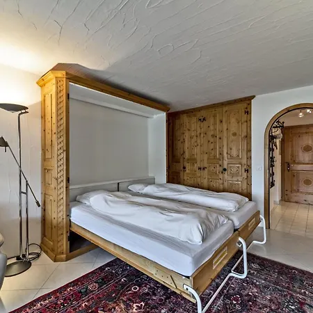Chesa Guardaval Apartment *
